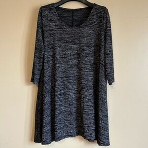 Women’s black white tunic size 2x symmetrical‎